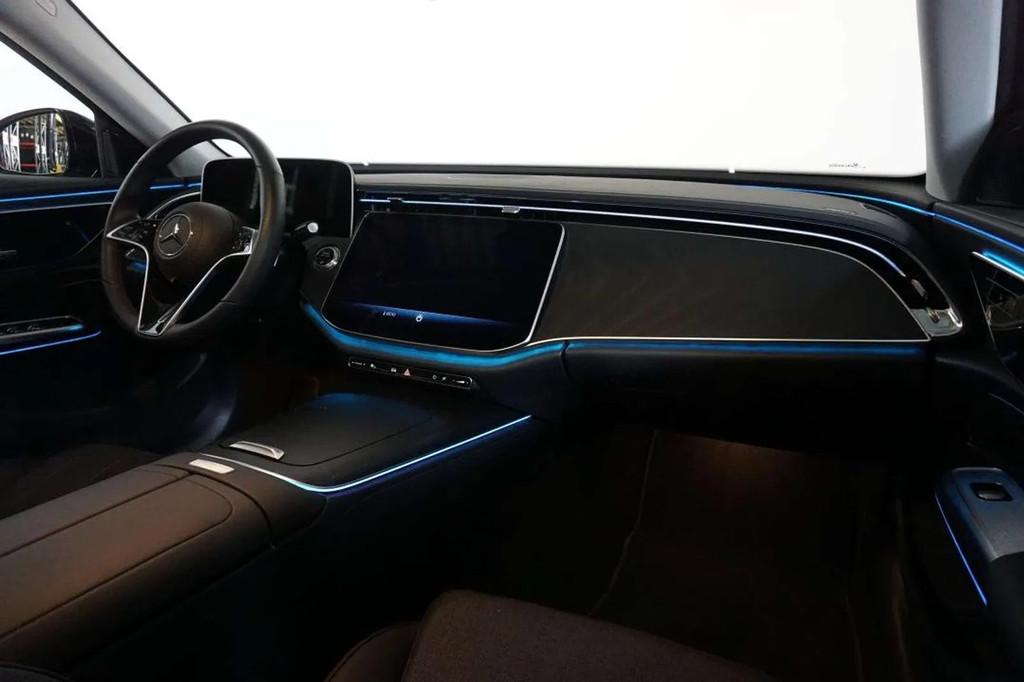 Mercedes-Benz E-Class 220 PANO DAK - TREKHAAK WEGKLAPBAAR, Autos, Mercedes-Benz, Euro 6, Entreprise, Commande vocale, Noir