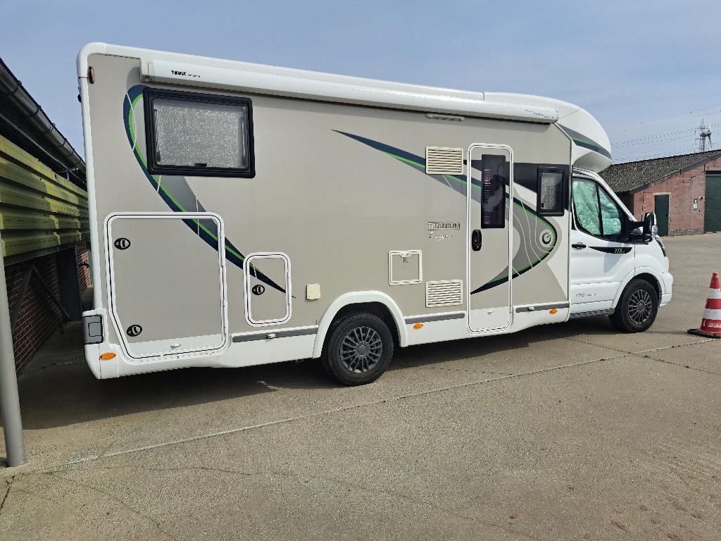Mobilhome Chausson GA 777 Titanium, Caravans en Kamperen, Mobilhomes, Automaat, Ford, Chausson, Diesel