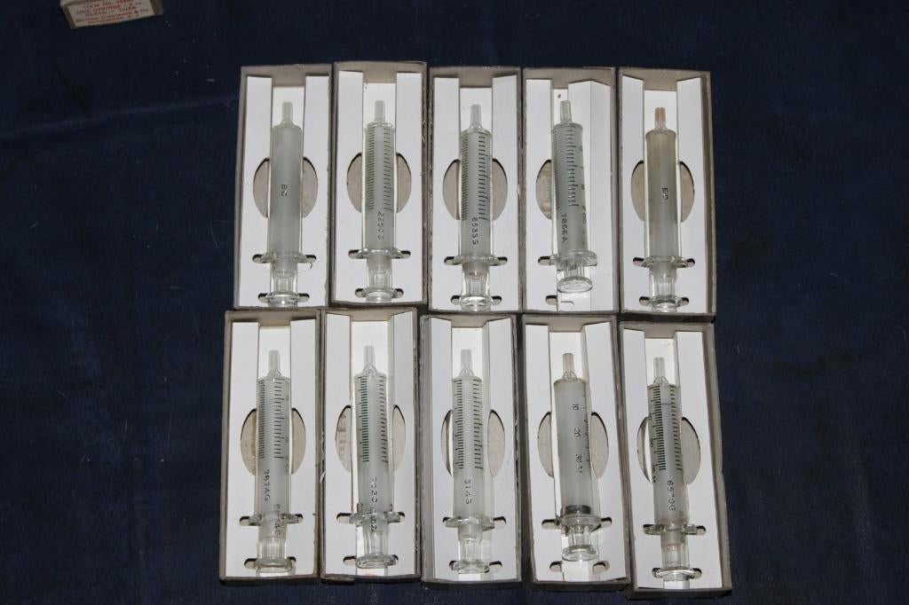 WWII - lot de 10 seringues U.S. de 2 cc fabrication ARMY, Verzamelen, Militaria | Tweede Wereldoorlog, Overige soorten, Overige typen