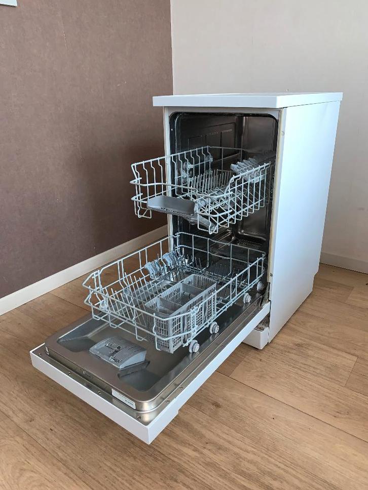 SIEMENS vaatwasmachine 45 cm, Elektronische apparatuur, Vaatwasmachines, Gebruikt, Tussenbouw, Minder dan 85 cm, 45 tot 60 cm
