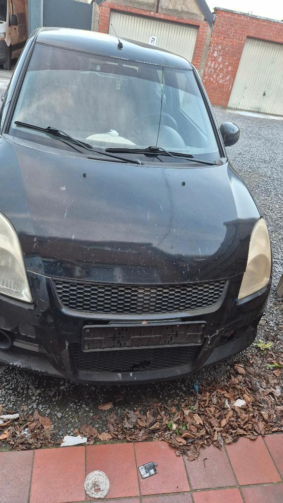 Suzuki zwift, Autos, Suzuki, Particulier, Swift, Airbags, Jantes en alliage léger, Radio, Diesel, Hatchback, 3 portes, Boîte manuelle