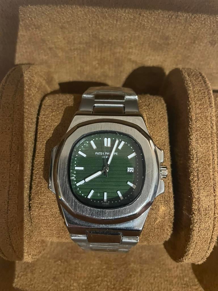 Patek philippe green, Handtassen en Accessoires, Horloges | Heren, Overige merken, Staal, Staal, Polshorloge