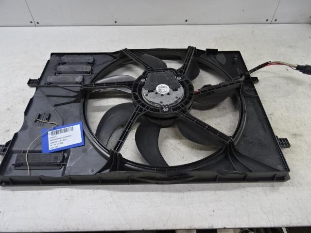 KACHEL VENTILATORMOTOR Audi A3 Limousine (8VS / 8VM), Gebruikt, Audi