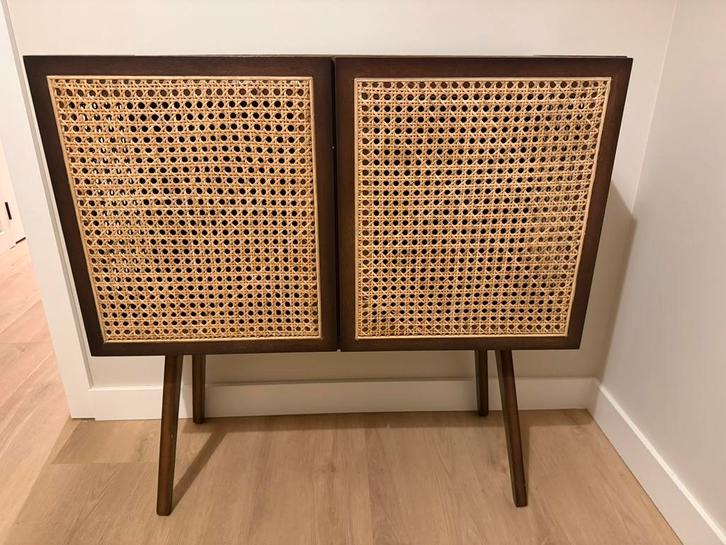 Houten Kastje met Rotan H&M Home, Huis en Inrichting, Kasten | Dressoirs, Gebruikt, Minder dan 50 cm, 25 tot 50 cm, Met deur(en)