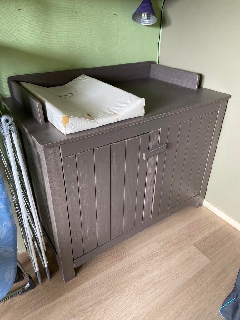 Verzorgingstafel, Ophalen, Zo goed als nieuw, Kast