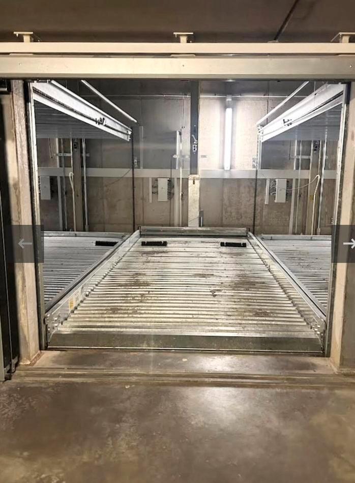 Ruime garage te huur - Nieuwpoort Bad, Immo, Garages en Parkeerplaatsen