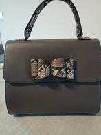 Prachtige nieuwe handtas donkergroen met krokodil strik, Handtassen en Accessoires, Ophalen, Handtas