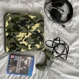 PS4 Slim 1TB (Black Ops Version), Met games, Ophalen of Verzenden, Zo goed als nieuw, 1 TB