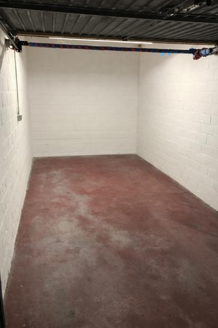 Garage fermé à vendre, Bruxelles