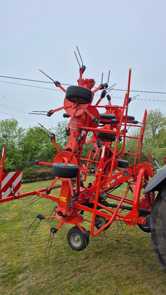 Kuhn GF 8700 hooimachine, Ophalen, Akkerbouw, Weidebouw