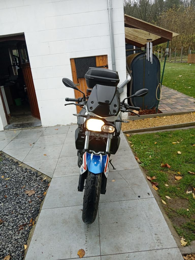 Moto BMW f800r, Motoren, Motoren | BMW, Particulier, Toermotor, meer dan 35 kW, 2 cilinders, Motorrijbewijs A, ABS, Handgeschakeld