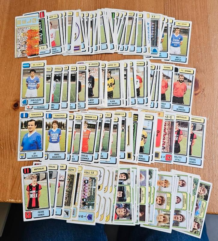 Panini Football 83 Lot 110 Verschillende 19 Dubbels Voetbal!, Hobby en Vrije tijd, Stickers en Plaatjes, Zo goed als nieuw, Meerdere stickers