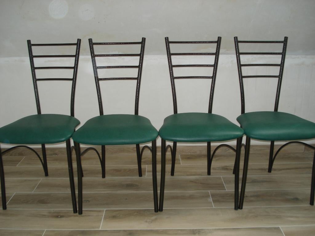 keukenstoel, Ophalen, Overige kleuren, Zo goed als nieuw, Vier