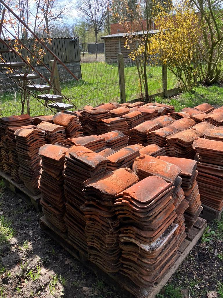 Boomse pannen 1250 stuks, Doe-het-zelf en Bouw, Dakpannen en Dakbedekking, Ophalen, Gebruikt, Steen of Klei, 15 m² of meer