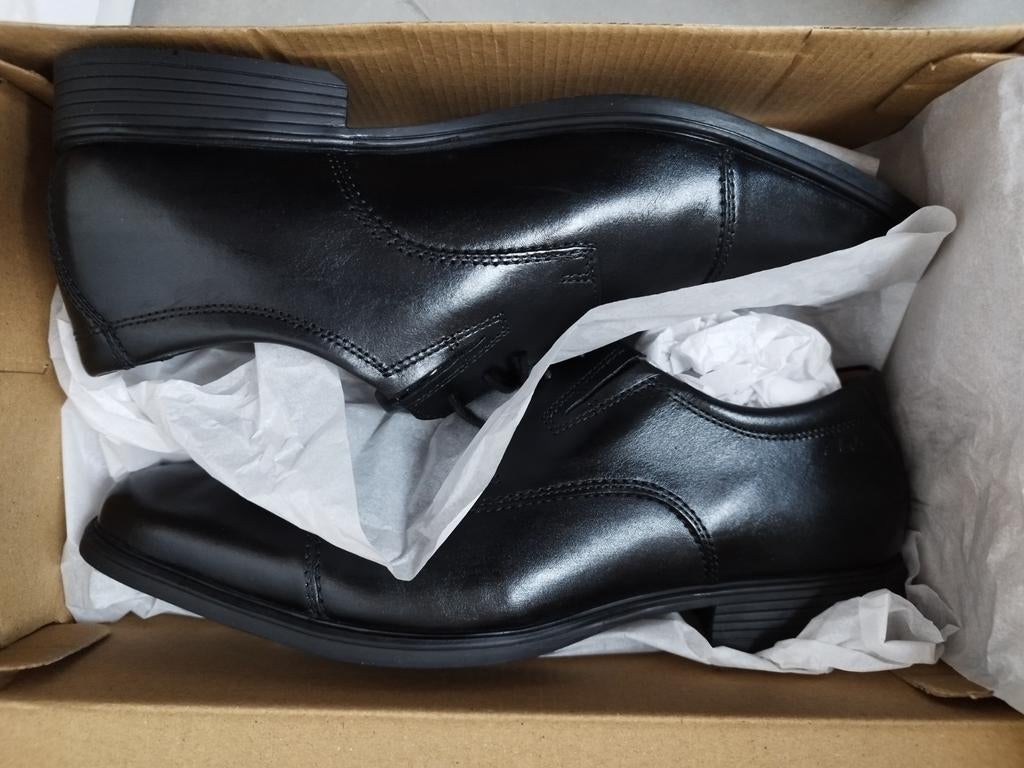 Klassieke schoenen van Clarks, Ophalen of Verzenden, Nieuw, Zwart, Clarks