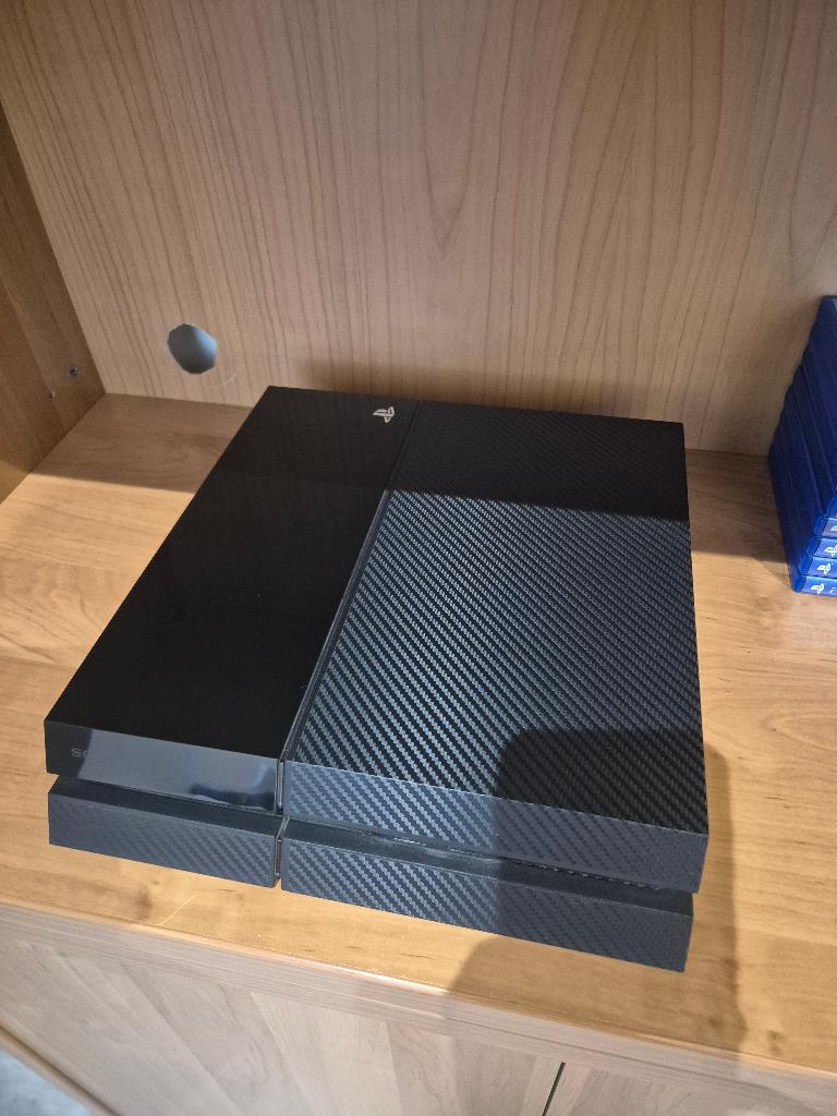 Playstation 4 500gb + 3 controllers + 8 games, Consoles de jeu & Jeux vidéo, Consoles de jeu | Sony PlayStation 4, Utilisé, Original