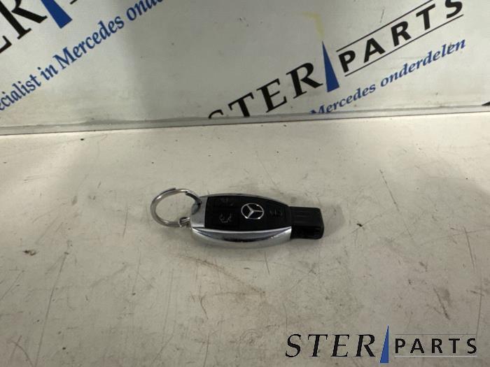 Sleutel van een Mercedes E-Klasse, Gebruikt, -, Ophalen of Verzenden, -