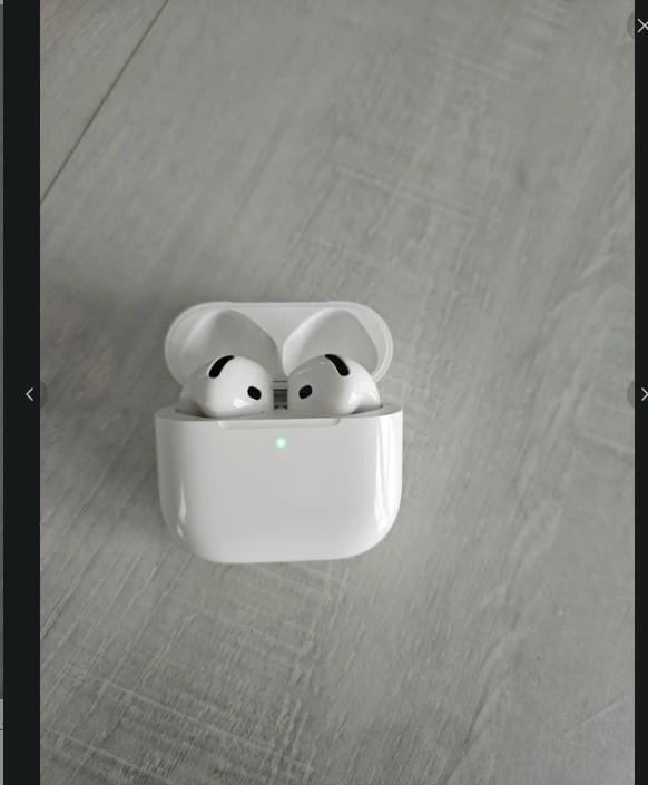 Airpods 4 Apple, Telecommunicatie, Mobiele telefoons | Oordopjes, Zo goed als nieuw, Apple, Wit, Actieve ruisonderdrukking, Bluetooth