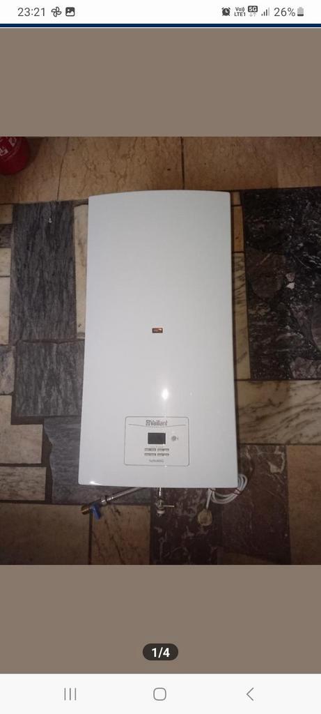 Doorstromers, Doe-het-zelf en Bouw, Chauffageketels en Boilers, Zo goed als nieuw, Geiser, Aardgas, 3 t/m 5 jaar oud, Ophalen