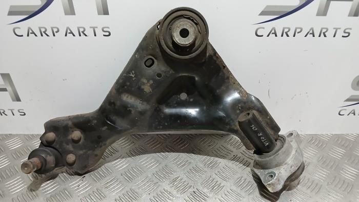 Bras de suspension avant droit d'un Mercedes Vito, Autos : Pièces & Accessoires, Suspension & Châssis, Mercedes-Benz, Utilisé