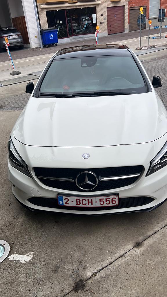 Mercedes-Benz cla 180. 0492258237, Auto's, Automaat, CLA, Euro 6, Wit