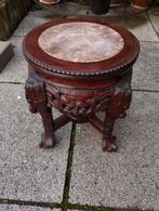 Piedestal snijwerk Doe een bod like, Enlèvement