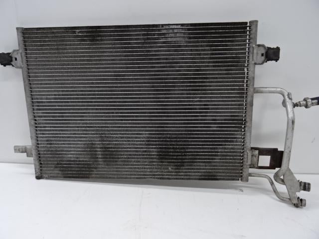 RADIATEUR AIRCO Audi A6 (C5) (01-1997/01-2005), Gebruikt, Mevr. I. Hauben, Audi, Rue de l'Espoir 34 34
4030  GRIVEGNÉE, BE