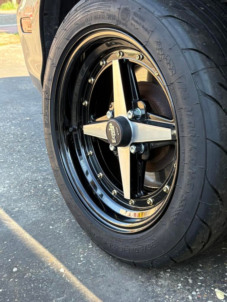 4x100 Work Equip 01, Ophalen, Band(en)