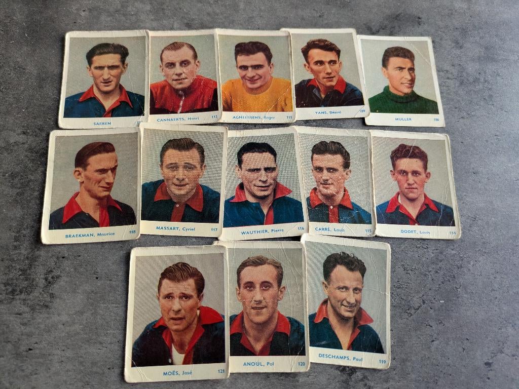 FOOT FC LIÈGE imAGES RARES CHEWING-GUM BELGE 1951/52 13X, Envoi