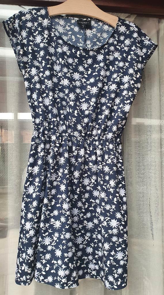 Blauwe gebloemde jurk van C&A maat 38, Kleding | Dames, Jurken, Zo goed als nieuw, Maat 38/40 (M), Blauw, Ophalen of Verzenden