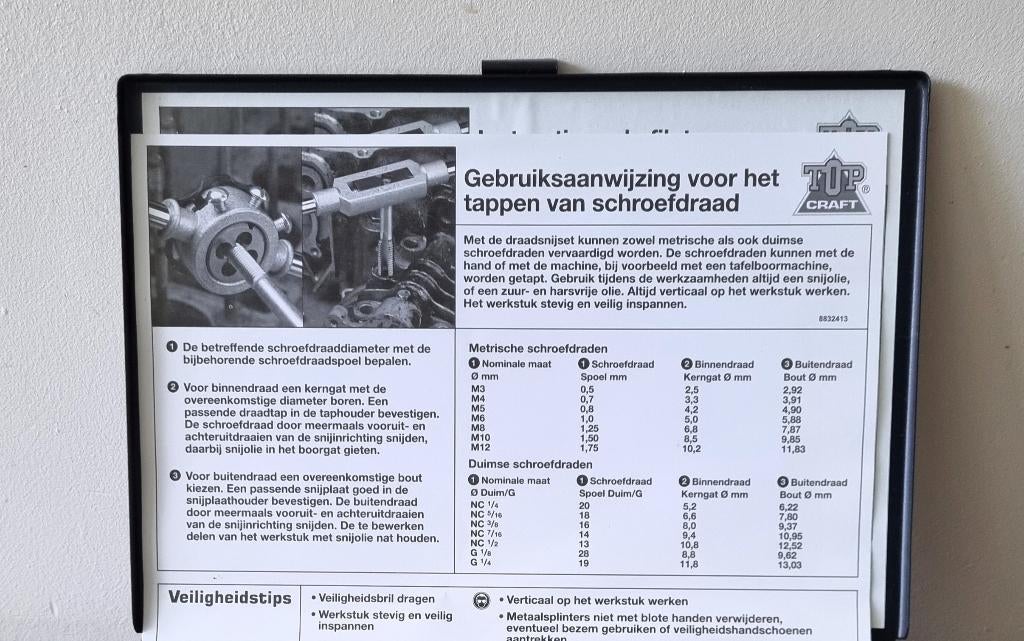 Tappen schroefdaad, Ophalen