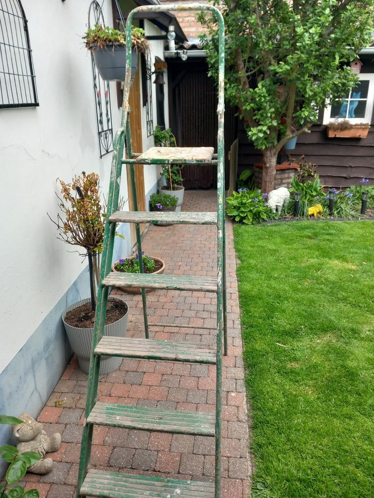 Stevige retro trapladder 6 treden, Ophalen