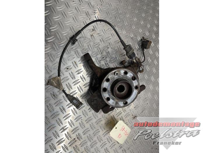 Fusee rechts-voor van een Opel Astra, Gebruikt, -, -, Opel