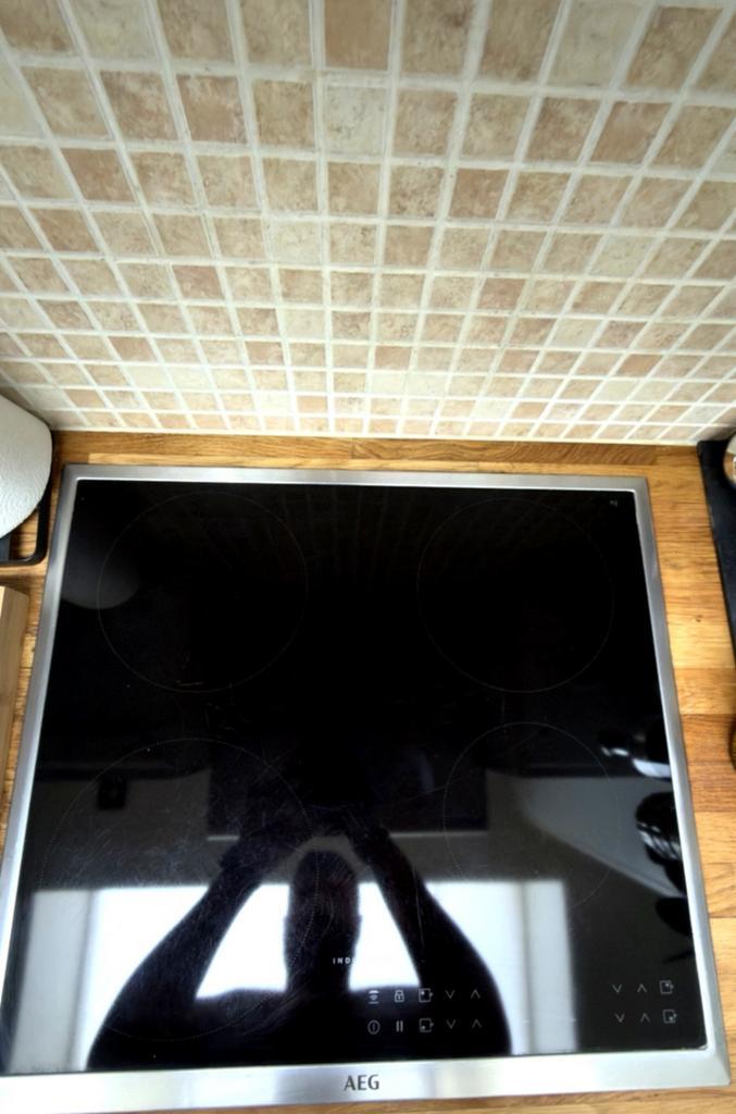 Table de cuisson à induction AEG fonctionne parfaitement, Electroménager, Tables de cuisson, Comme neuf, Encastré, 4 zones de cuisson