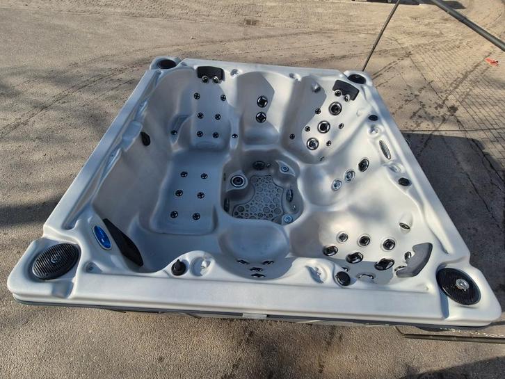 Zeer volle massage spa balboa ‼️, Jardin & Terrasse, Bains à remous et Spas, Enlèvement ou Envoi