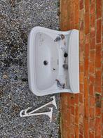 Oude wasbak met kranen
Met schapje, Ophalen, Gebruikt, Steen, Wastafel