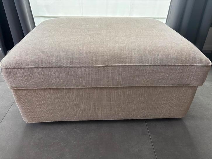 Voetenbank/poef Kivik van Ikea, Huis en Inrichting, Zetels | Voetbanken en poefs, Zo goed als nieuw, Ophalen