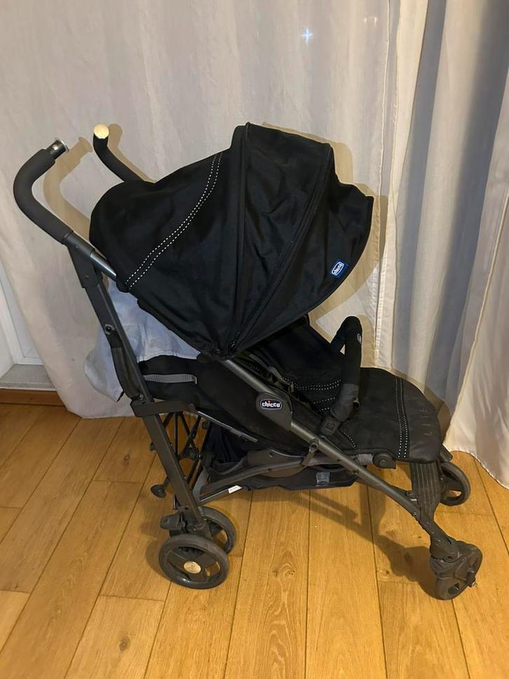 Chicco Liteway 4 – Jet Black à vendre, Enfants & Bébés, Buggys, Comme neuf, Protection de pluie, Enlèvement