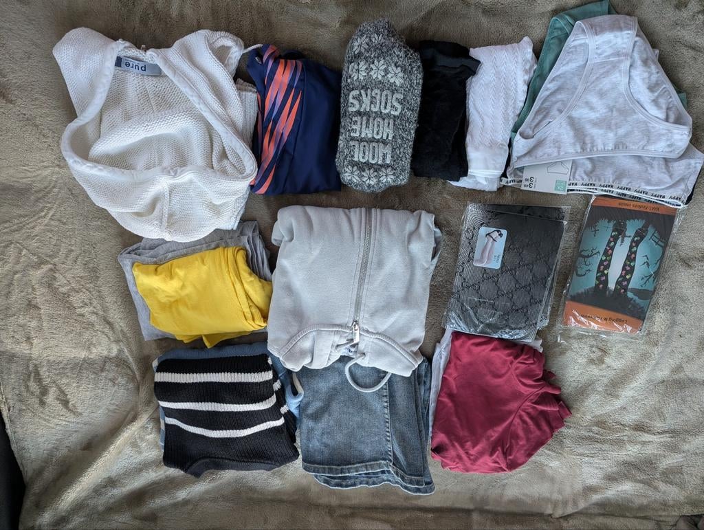 Kleding pakket voor meisjes 146-152, Ophalen