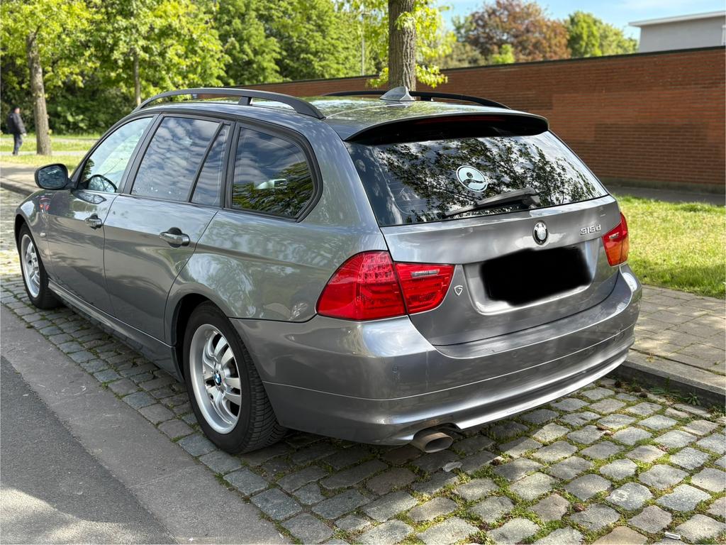 BMW 318D Touring *  full navigation* voiture haut de gamme *, Autos : Pièces & Accessoires, Autres pièces automobiles, BMW, Utilisé