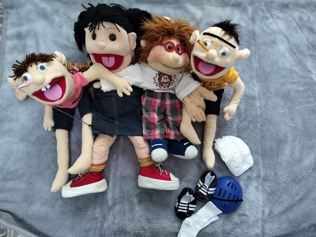 Marionnettes vivantes, marionnette à main, Collections, Broches, Pins & Badges, Enlèvement