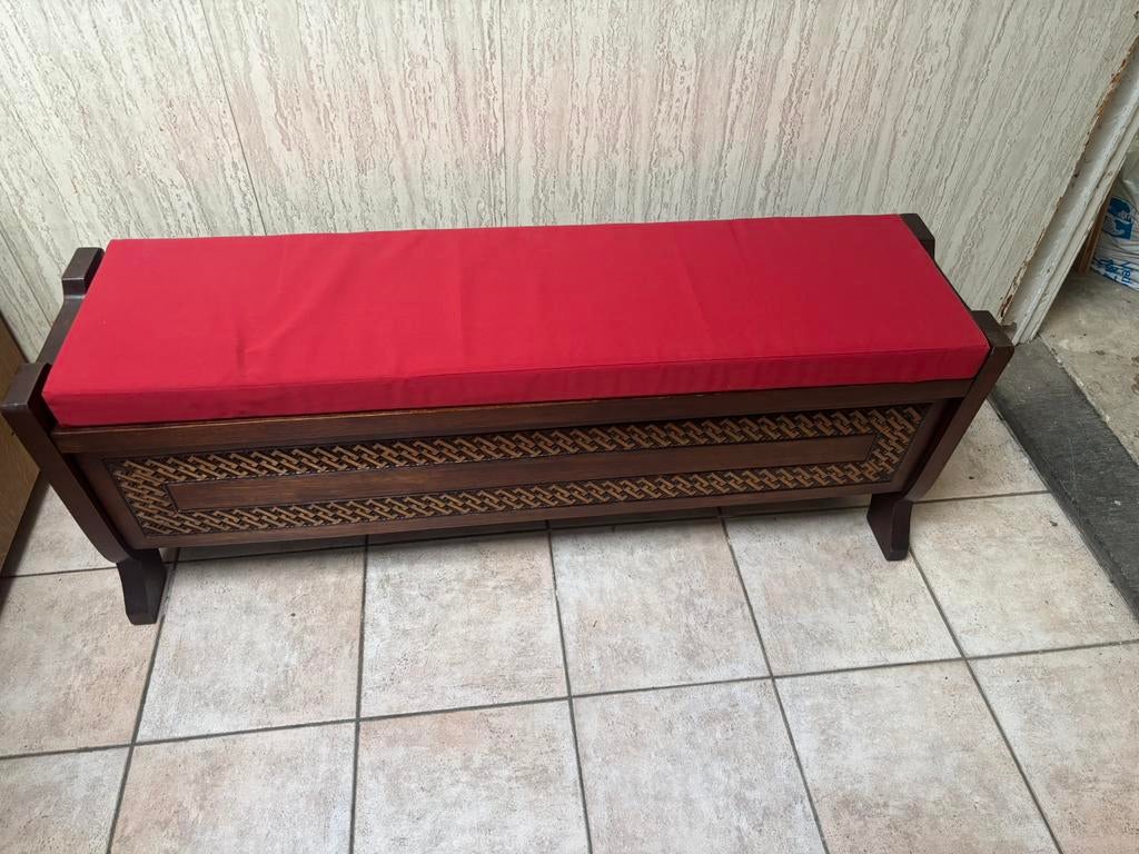 Banc de rangement en bois avec panneaux en rotin tressé, Maison & Meubles, Enlèvement, Comme neuf, Bois