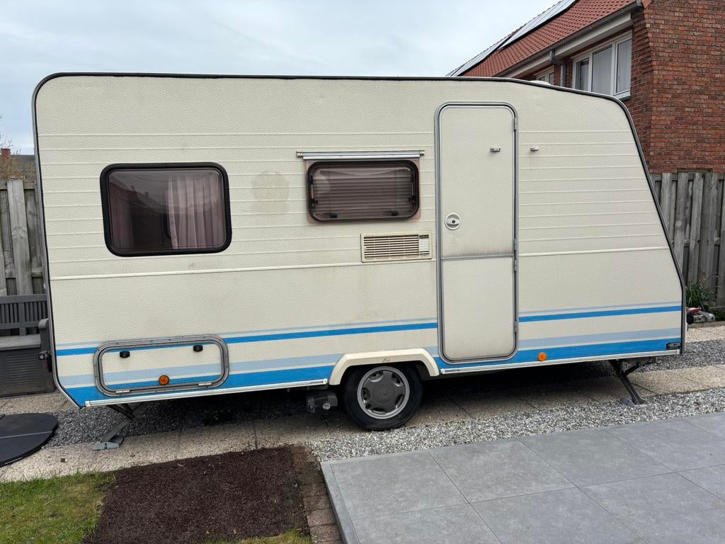 Caravelair silver 425 met mover! Opblaasbare voortent!, Caravanes & Camping, Caravanes, Particulier, 750 - 1000 kg, Siège de train