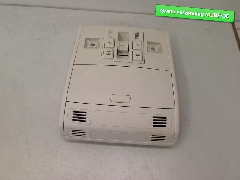 ECLAIRAGE DE PLAFONNIER Passat (3G2) (5G0868837A), Utilisé, De Bloemendaal 21 21
5221 EB  'S HERTOGENBOSCH, NL, Info@123Parts.nl