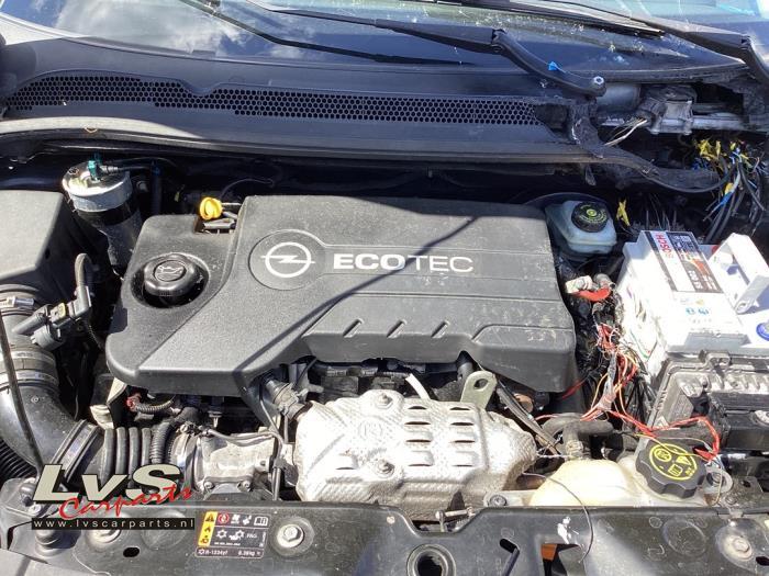 Motor van een Opel Corsa, Gebruikt, -, -, Opel