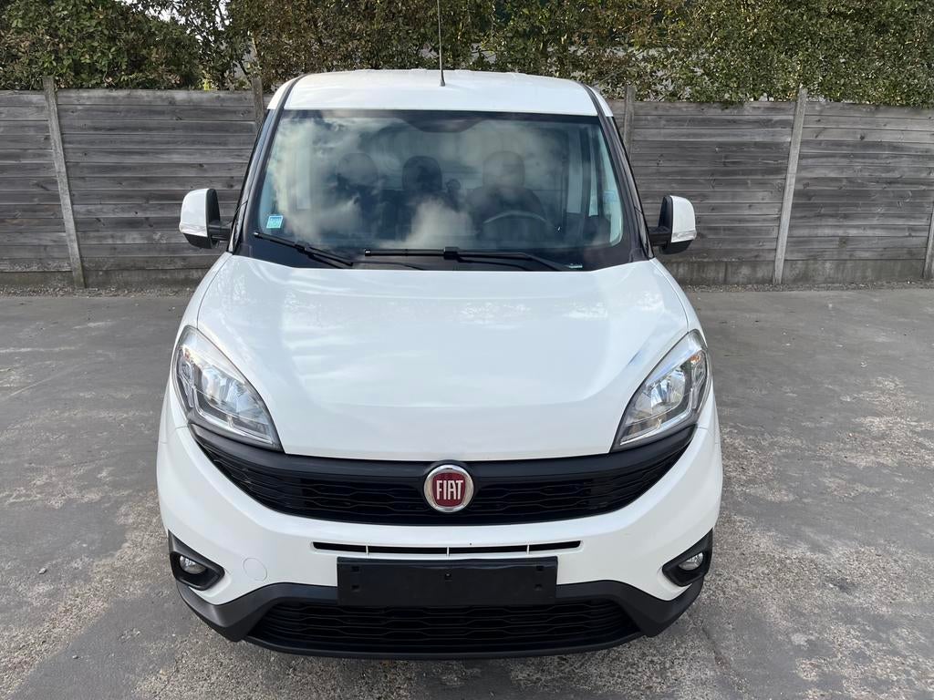 ✅ Fiat Doblo Benzine en CNG (aardgas) start en rijdt ✅, Auto's, Fiat, Voorwielaandrijving, Monovolume, CNG (Aardgas), Leder en Stof