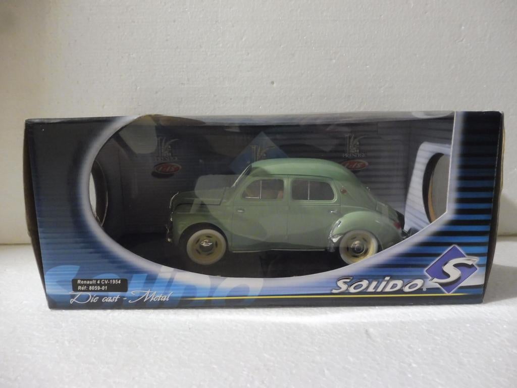 1:16 Solido 8059-01 Renault 4CV 1954 pastelgroen (1:18), Ophalen of Verzenden, Zo goed als nieuw, Auto, Solido