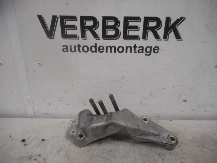 BOITE DE VITESSES SUPPORT GAUCHE V40 (VW) (30814383ak7), Autos : Pièces & Accessoires, Suspension & Châssis, Volvo, Utilisé