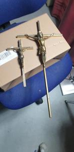 2 Vintage Messing Jesus Metal Crucifix en Cross Catholic Sta, Collections, Religion, Enlèvement