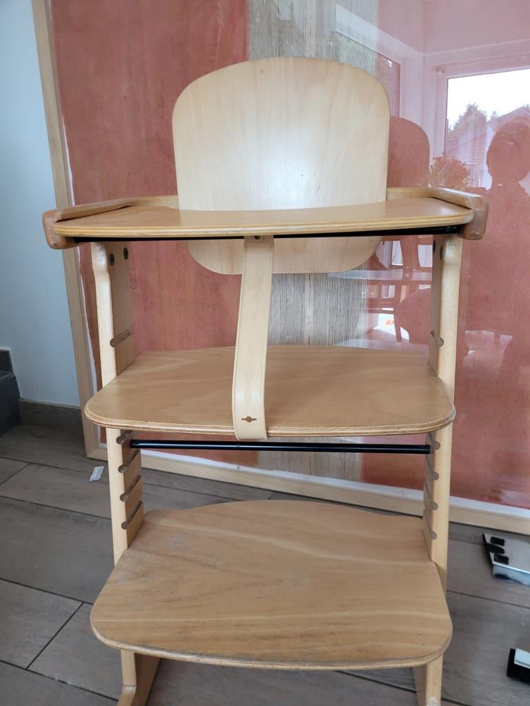 Evoluerende stoel van Geuther in natuurlijk beukenhout, Kinderen en Baby's, Kinderstoelen, Ophalen, Gebruikt, Meegroeistoel, Gordel(s)